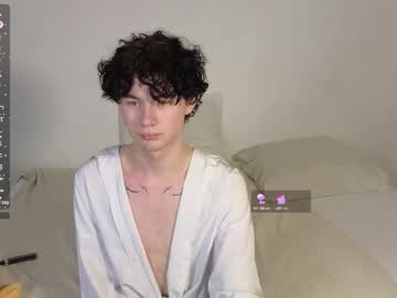 Moon_Gloww Chaturbate stream image from February 12, 2026