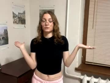 Farrahdilligard Chaturbate stream image from February 12, 2026