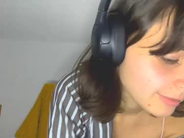 Jeniseswire Chaturbate stream image from February 12, 2026