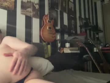 Tiniebubblebutt Chaturbate stream image from February 13, 2026