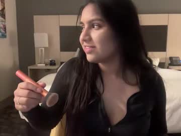 Latinamamii1121 Chaturbate stream image from February 13, 2026