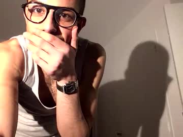 Goroge2233 Chaturbate stream image from February 13, 2026