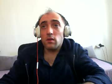 Bentish Chaturbate stream image from February 13, 2026