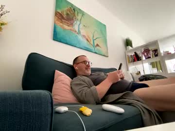 Chris774694 Chaturbate stream image from February 13, 2026