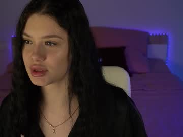 Reginawine Chaturbate stream image from February 13, 2026