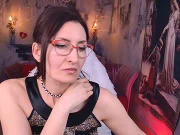 Unatera Chaturbate stream image from February 13, 2026