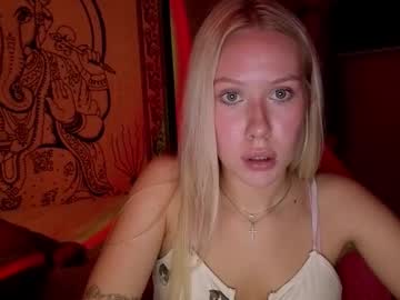 Pureeangel Chaturbate stream image from February 13, 2026