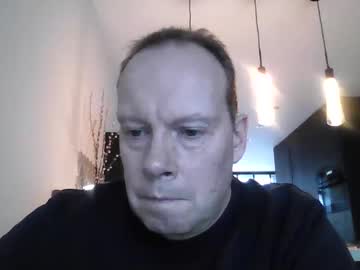 Robertw023 Chaturbate stream image from February 13, 2026
