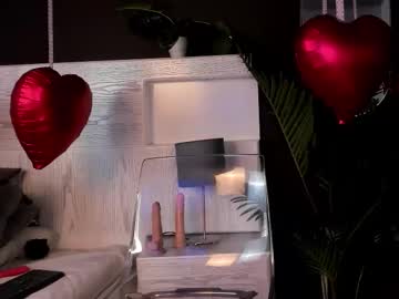 Crysta12_ Chaturbate stream image from February 13, 2026