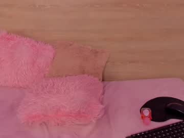 Evelyncooper__ Chaturbate stream image from February 13, 2026