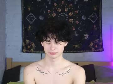 Moon_Gloww Chaturbate stream image from February 13, 2026