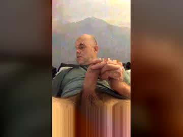 Singleforuinwa Chaturbate stream image from February 13, 2026