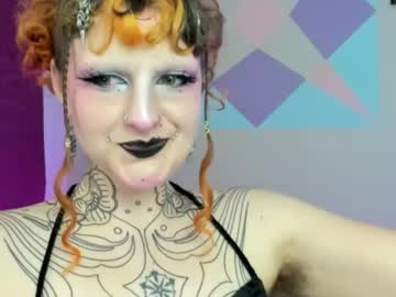 Friskyflowers Chaturbate stream image from February 14, 2026