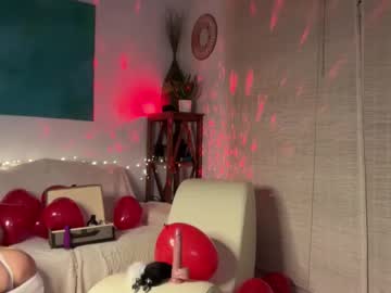 Cloemaxx Chaturbate stream image from February 14, 2026