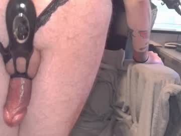 Julientrav Chaturbate stream image from February 14, 2026