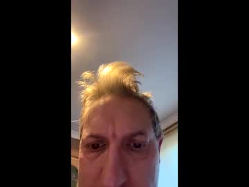 Icums4u Chaturbate stream image from February 14, 2026