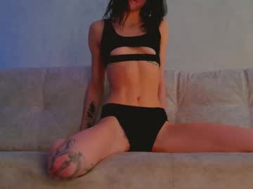 Rinacain Chaturbate stream image from February 14, 2026