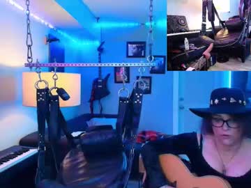 Mirandagrrl stream image from February 14, 2026