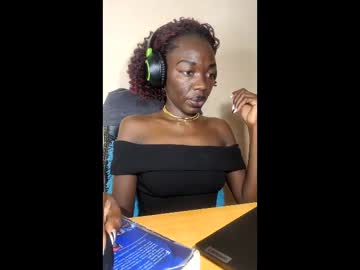 Mouthymiss Chaturbate stream image from February 14, 2026