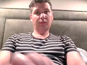 Frikits Chaturbate stream image from February 14, 2026