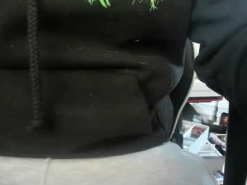 1bigloadasian Chaturbate stream image from February 14, 2026