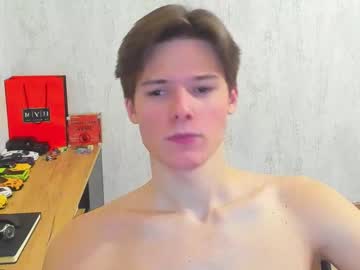 Timytwinkboy Chaturbate stream image from February 15, 2026