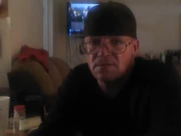 Unclemuff Chaturbate stream image from February 15, 2026