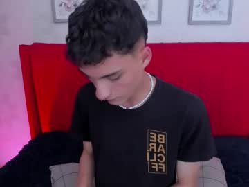 Auranova Chaturbate stream image from February 15, 2026