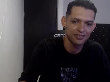 Varonelite Chaturbate stream image from February 15, 2026