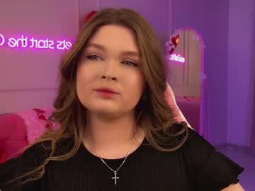 Crystallyons Chaturbate stream image from February 15, 2026