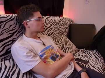 Kisstarxxx Chaturbate stream image from February 15, 2026