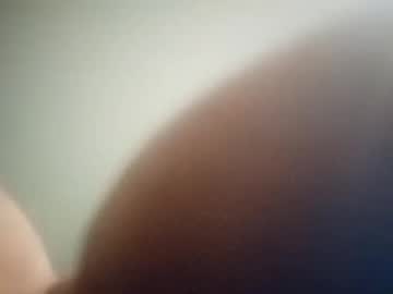Utravelihost Chaturbate stream image from February 15, 2026