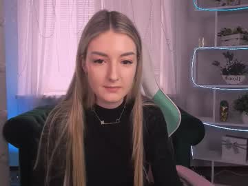 Dream_In_Silk Chaturbate stream image from February 15, 2026