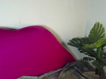 Kinky_Me1 Chaturbate stream image from February 15, 2026