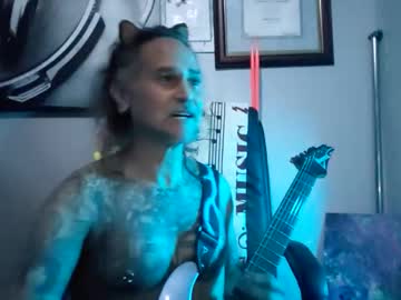 Eiwanyorthong Chaturbate stream image from February 15, 2026