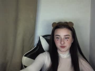 Krisbadass Chaturbate stream image from February 15, 2026