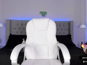Anne_Cox_ Chaturbate stream image from February 15, 2026