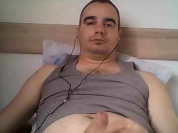 Lukixxxx Chaturbate stream image from February 15, 2026