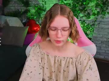 Mia__Mooore Chaturbate stream image from February 15, 2026