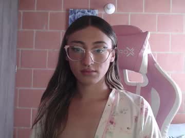 Andrea_Camila Chaturbate stream image from February 15, 2026