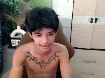 Yourasian_Eric Chaturbate stream image from February 15, 2026