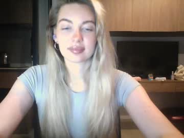 Syrami Chaturbate stream image from February 15, 2026