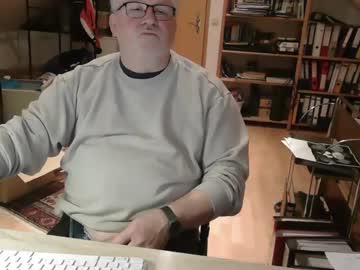 Toto758 Chaturbate stream image from February 15, 2026
