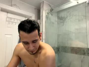 Realmxyz Chaturbate stream image from February 15, 2026