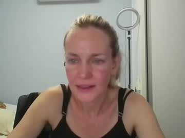 Crazyanny Chaturbate stream image from February 16, 2026