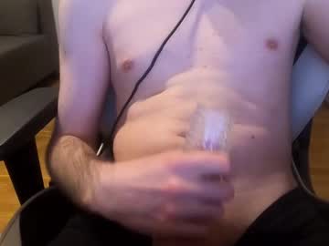Justanormal_Guy Chaturbate stream image from February 16, 2026