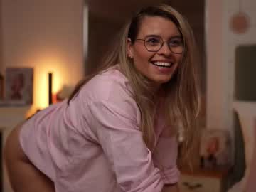 Brandywhite Chaturbate stream image from February 16, 2026