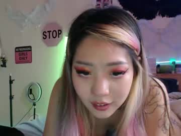 Kittywhiskers0 Chaturbate stream image from February 16, 2026