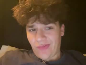 Downlow_22 Chaturbate stream image from February 16, 2026