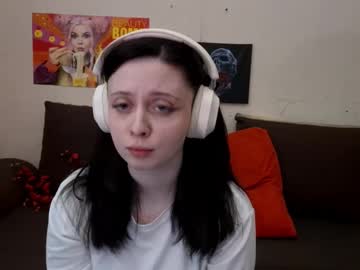 Mindyrives Chaturbate stream image from February 16, 2026